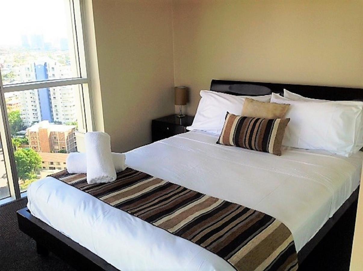 The Towers Of Chevron Renaissance - Holidays Gold Coast Eksteriør billede